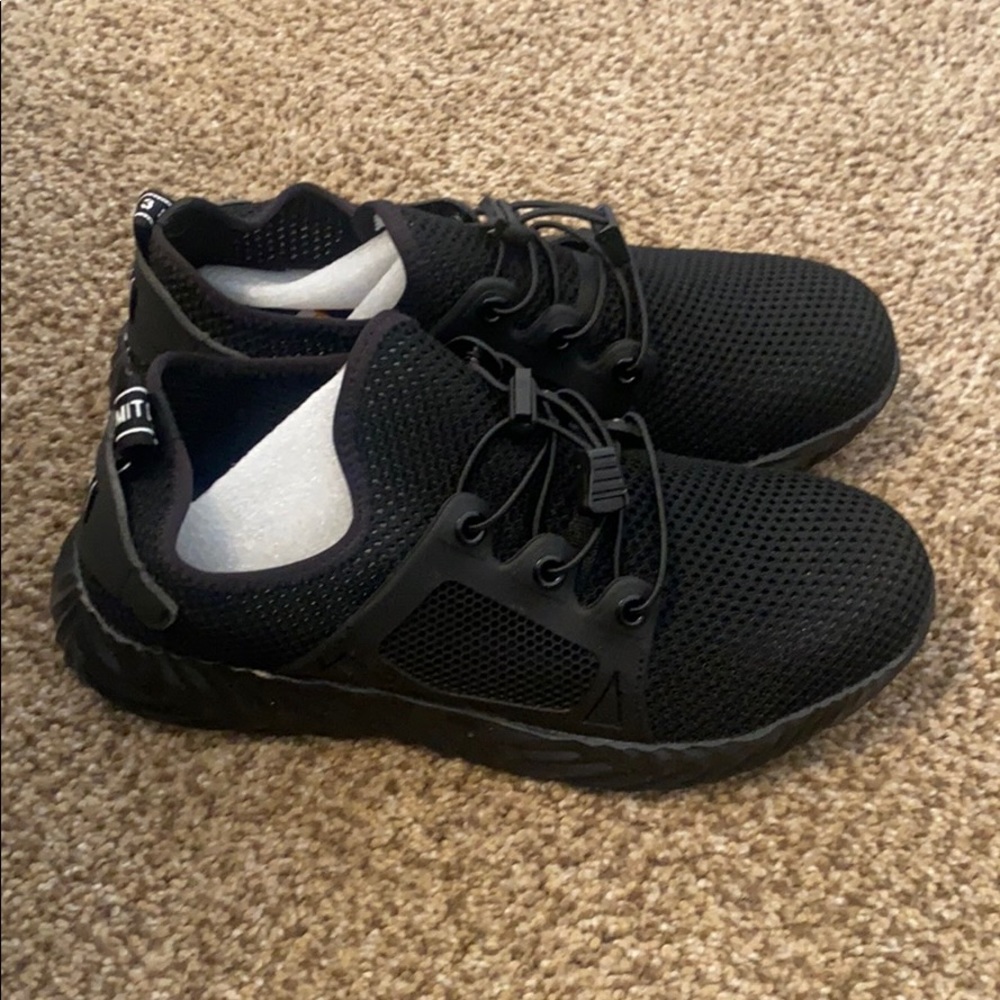 Women The Invincible Shoe